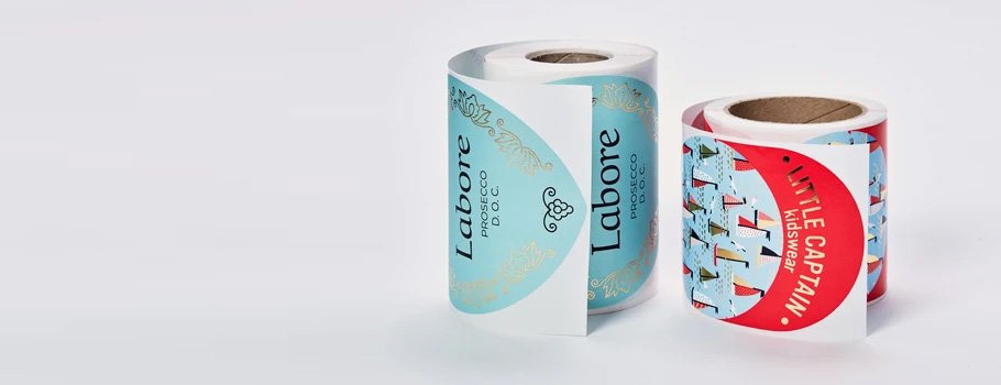 Etichette Adesive in Bobina Nobilitate